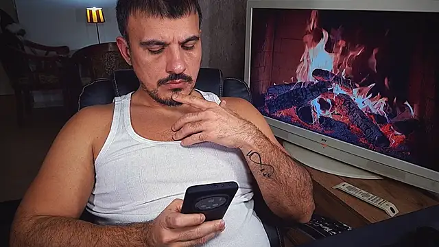 Snapshot of officeman7 chatting on 12.23.24 officeman7 online show from 12.23.24