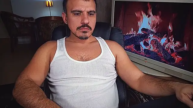 Snapshot of officeman7 chatting on 12.27.24 officeman7 online show from 12.27.24