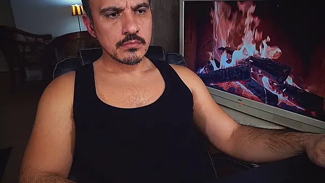 Snapshot of officeman7 chatting on 01.11.25 officeman7 online show from 01.11.25