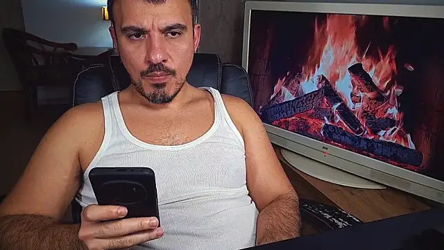 Snapshot of officeman7 chatting on 01.31.25 officeman7 online show from 01.31.25