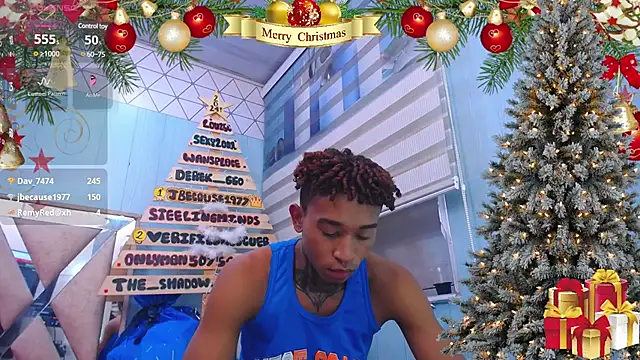 Snapshot of sexy_blacks_ chatting on 12.30.24 sexy blacks online show from 12.30.24