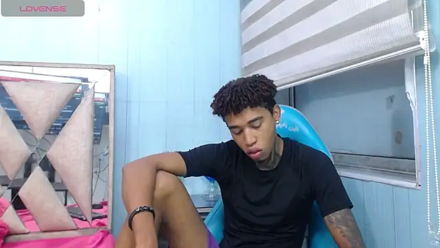 sexy blacks  online show from 09.24.25