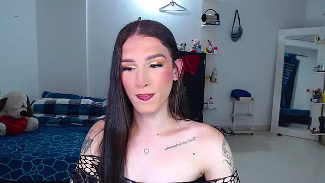 Playwithlulut77 online show from 04.20.26