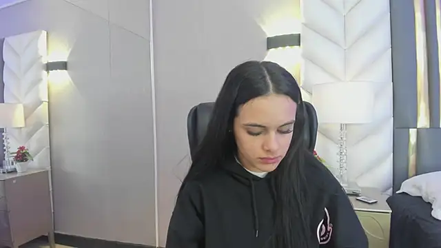 ChloeHarper  online show from 03.27.26