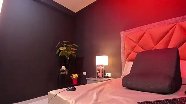 mia milff online show from 10.17.25