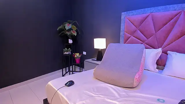 mia milff online show from 03.12.26