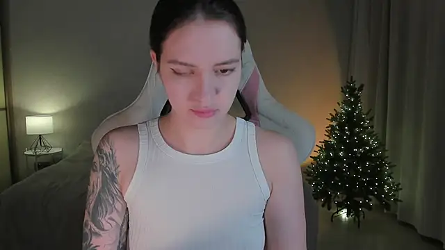 Sonia moon  online show from 12.16.24