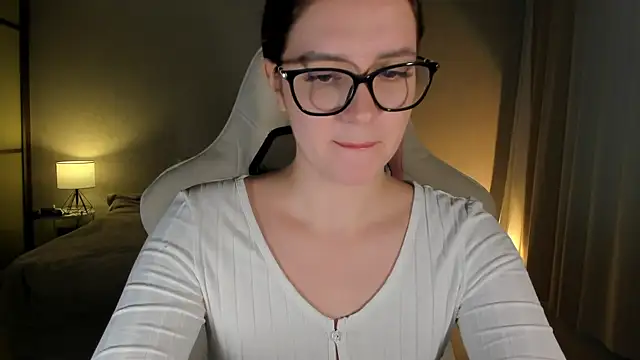 Sonia moon  online show from 01.11.25