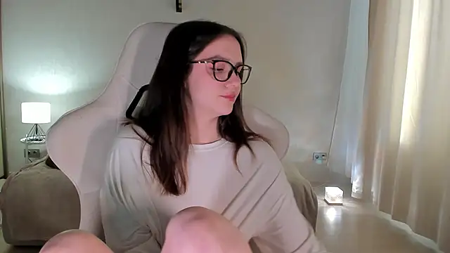 Sonia moon  online show from 01.15.25