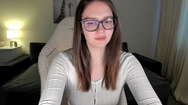Sonia moon  online show from 03.02.25