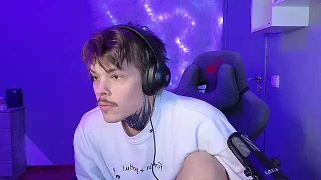 DENIS HERE online show from 01.24.25