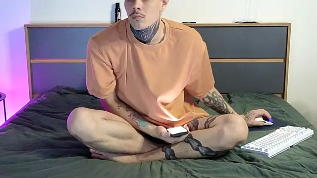 DENIS HERE online show from 11.10.25