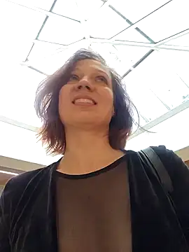 Exhibitionsplit online show from 02.15.25