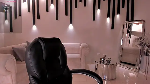 SussanElliot online show from 09.16.25