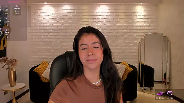 SussanElliot online show from 10.17.25