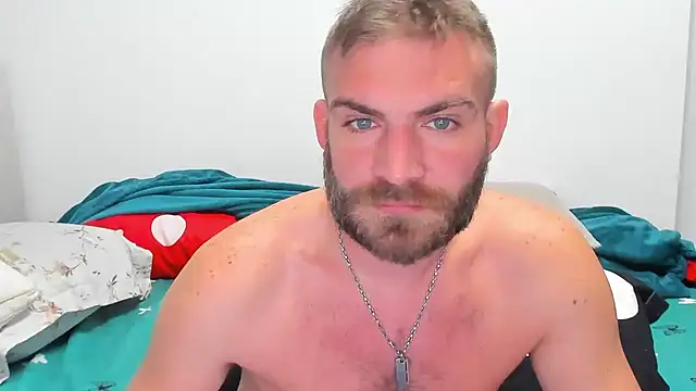 Snapshot of 10in_deluxe chatting on 12.18.24 10in deluxe online show from 12.18.24