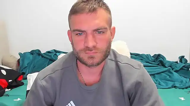 Snapshot of 10in_deluxe chatting on 12.23.24 10in deluxe online show from 12.23.24