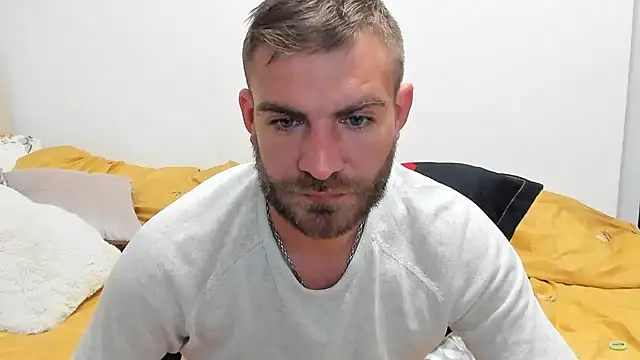 Snapshot of 10in_deluxe chatting on 12.26.24 10in deluxe online show from 12.26.24