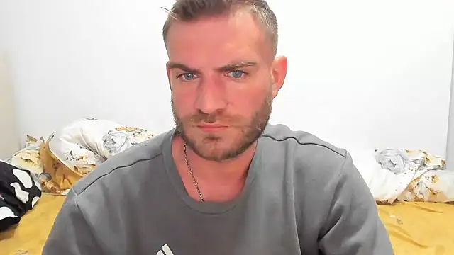 Snapshot of 10in_deluxe chatting on 01.14.25 10in deluxe online show from 01.14.25