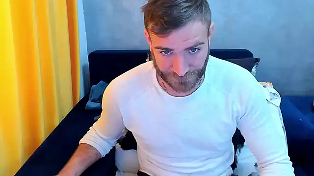 Snapshot of 10in_deluxe chatting on 02.21.25 10in deluxe online show from 02.21.25