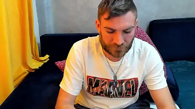 Snapshot of 10in_deluxe chatting on 02.24.25 10in deluxe online show from 02.24.25