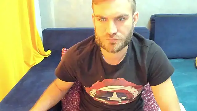 Snapshot of 10in_deluxe chatting on 02.26.25 10in deluxe online show from 02.26.25