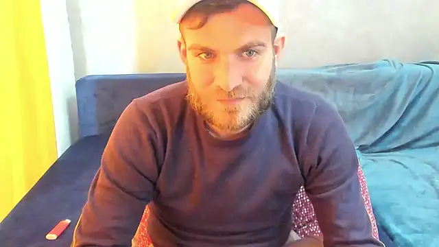 Snapshot of 10in_deluxe chatting on 03.03.25 10in deluxe online show from 03.03.25