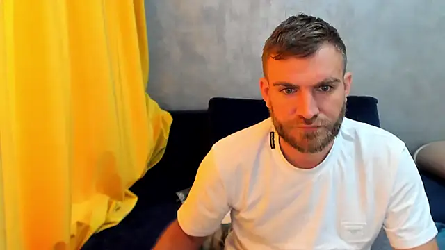 Snapshot of 10in_deluxe chatting on 03.21.25 10in deluxe online show from 03.21.25