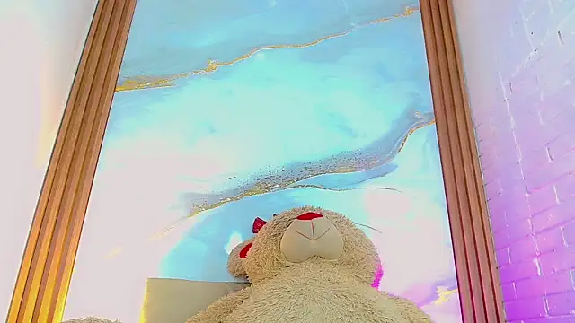 CoralineSweett online show from 11.13.25