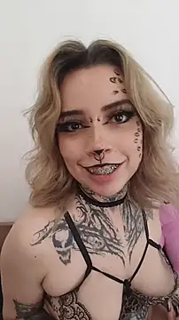 Ivy1111 online show from 10.25.25