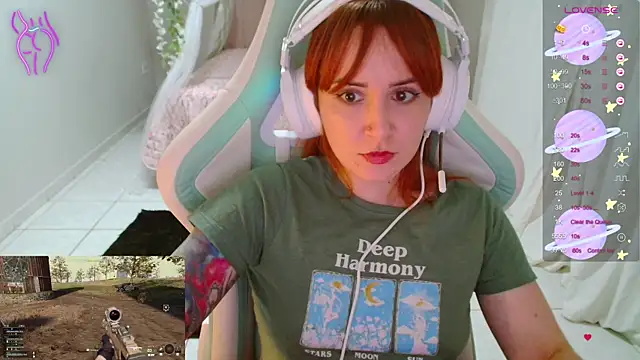 Snapshot of Ahrya_ chatting on 12.14.25 Ahrya online show from 12.14.25