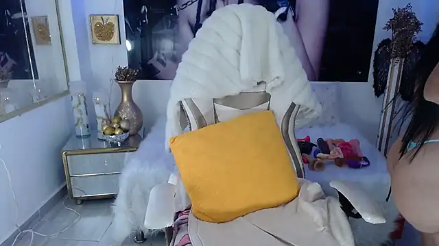 Snapshot of perlasharick_3 chatting on 12.06.24 perlasharick 3 online show from 12.06.24