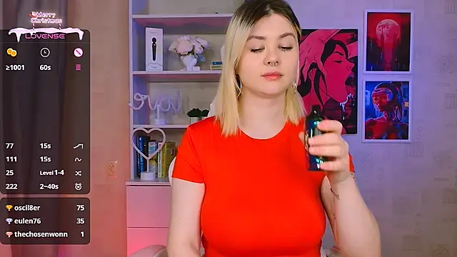 Snapshot of cutie_mili chatting on 12.31.24 cutie mili online show from 12.31.24