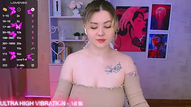 Snapshot of cutie_mili chatting on 02.03.25 cutie mili online show from 02.03.25