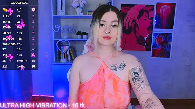 Snapshot of cutie_mili chatting on 03.12.25 cutie mili online show from 03.12.25
