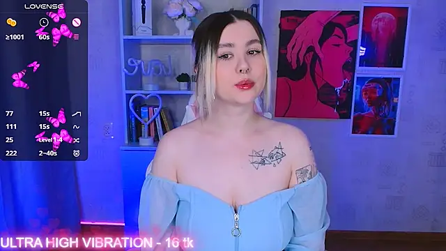 Snapshot of cutie_mili chatting on 03.16.25 cutie mili online show from 03.16.25
