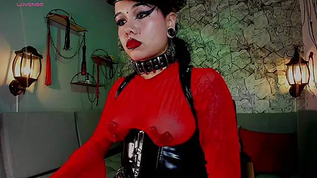 Snapshot of irregular_fetish_ chatting on 02.08.25 irregular fetish online show from 02.08.25