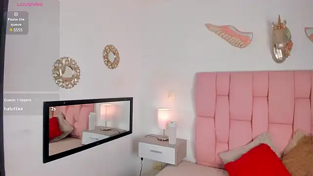 VeronikaOlsen online show from 12.15.24