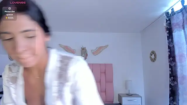 VeronikaOlsen online show from 12.18.24