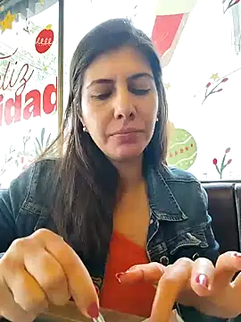 scarlett moore online show from 01.20.25