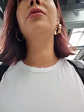 scarlett moore online show from 10.29.25