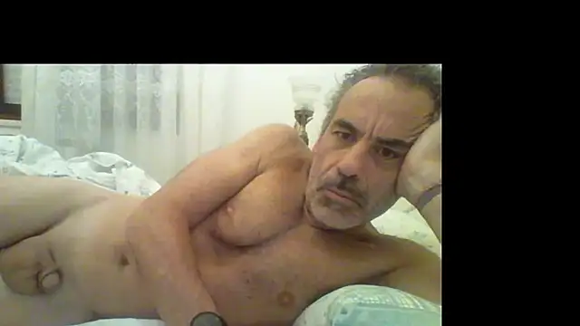 Snapshot of RichardLIS chatting on 01.09.25 RichardLIS online show from 01.09.25