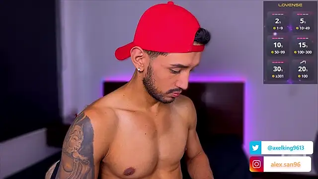 Snapshot of AxelKing1326 chatting on 10.08.25 AxelKing1326 online show from 10.08.25