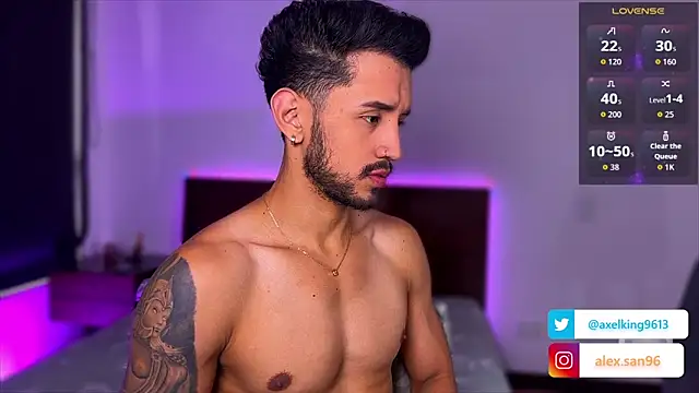 Snapshot of AxelKing1326 chatting on 10.19.25 AxelKing1326 online show from 10.19.25