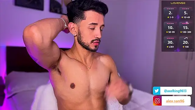 Snapshot of AxelKing1326 chatting on 10.24.25 AxelKing1326 online show from 10.24.25