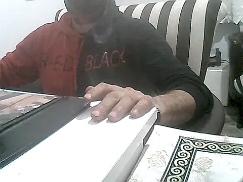 Snapshot of MezaRDanOnLineee chatting on 01.17.25 MezaRDanOnLineee online show from 01.17.25