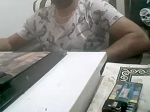 Snapshot of MezaRDanOnLineee chatting on 03.01.25 MezaRDanOnLineee online show from 03.01.25