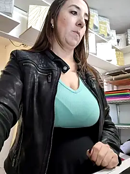 Mia Novikov online show from 11.06.25