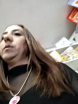 Mia Novikov online show from 12.15.25