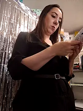 Mia Novikov online show from 02.04.26